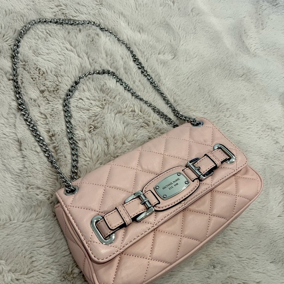 Michael Kors crossbody/shoulder hand bag - Picture 1 of 6